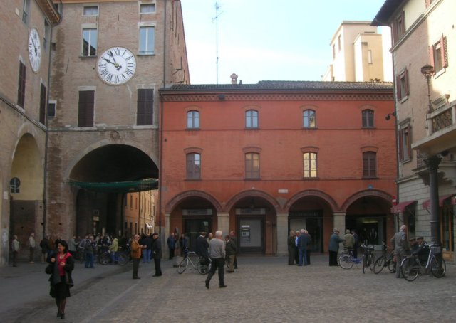 Piazza Cavallotti l'1 Novembre 2008